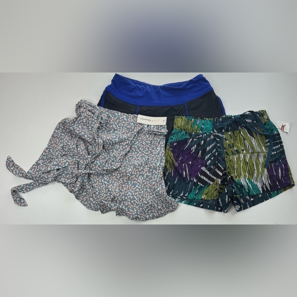 NWT 3 pr Cali 1850, America Eagle & Urban Romantics Shorts Bundle Womens Size XS
